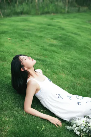 梁洁夏日清新胶片写真图片_4