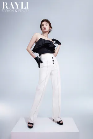 李媛性感优雅写真图片