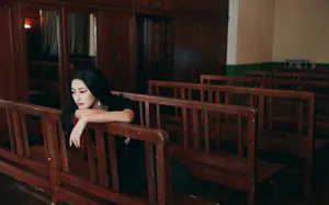 朱珠黑裙性感优雅写真图片_3