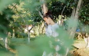 袁姗姗印花裙小清新写真图片_5
