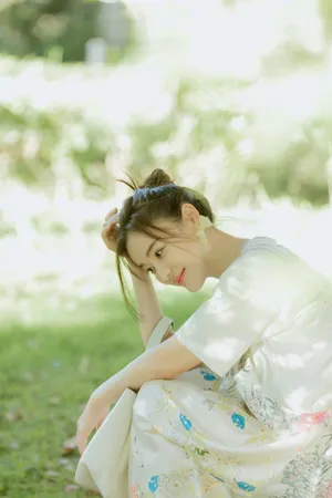 袁姗姗印花裙小清新写真图片_6