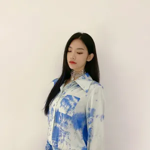 曾可妮蓝裙性感私服照图片_2