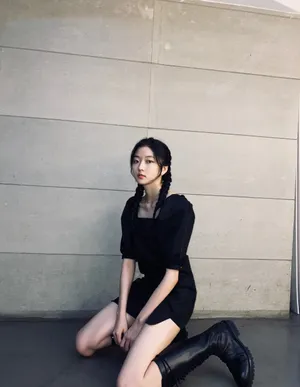 孙千麻花辫清爽养眼图片_5