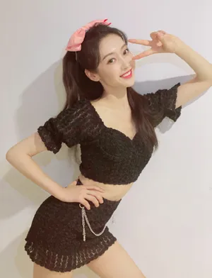 宣璐蝴蝶结露腰私服照图片_6