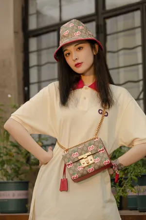 古力娜扎初秋复古光影大片写真图片_1