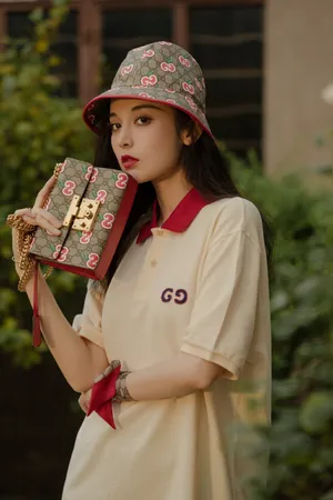 古力娜扎初秋复古光影大片写真图片_2