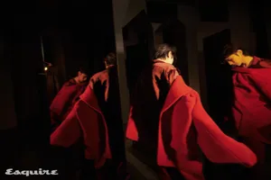 蔡徐坤前卫光影大片写真图片_2