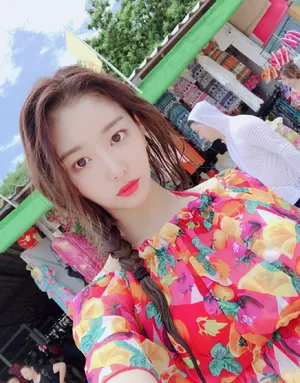 孔雪儿甜美性感旅拍照图片_2