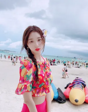 孔雪儿甜美性感旅拍照图片_4