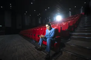 华少最新影城写真图片_2