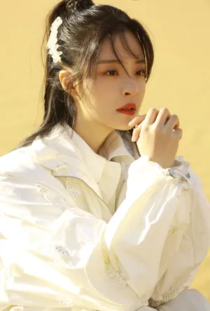李莎旻子唯美沙漠写真图片_4