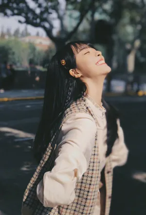 李莎旻子清纯甜美写真图片_3