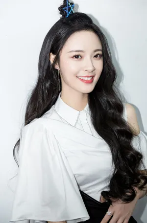 李莎旻子温婉甜美写真图片_2