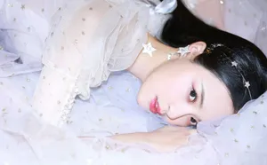 李莎旻子白色纱裙性感写真图片_4