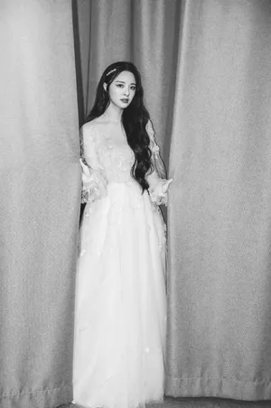 李莎旻子唯美迷人写真图片_1