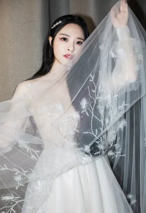 李莎旻子唯美迷人写真图片_8