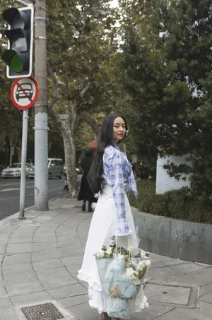 李莎旻子时尚街拍图片