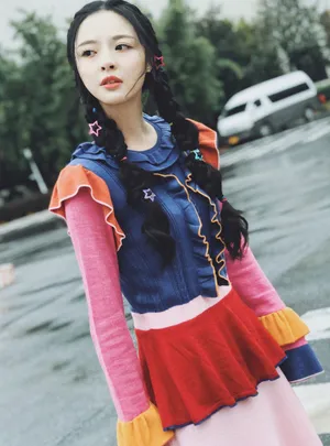 李莎旻子麻花辫甜美写真图片_3