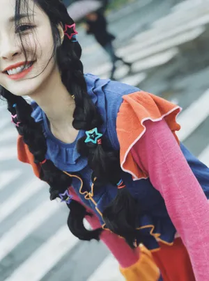 李莎旻子麻花辫甜美写真图片_4