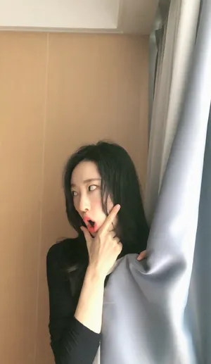 许潇晗萌趣搞怪生活照图片_4