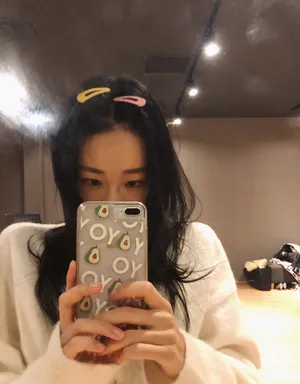 许潇晗甜美自拍照图片_2