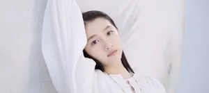 关晓彤未来科技感封面写真图片