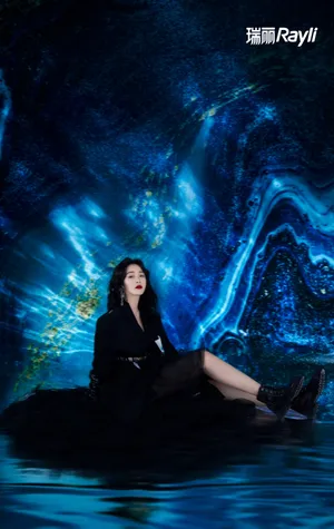 张佳宁最新魅力写真大片_3