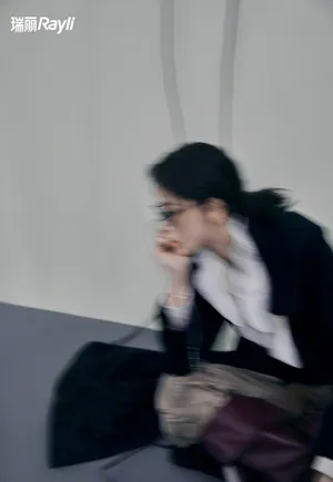 张佳宁最新魅力写真大片_4