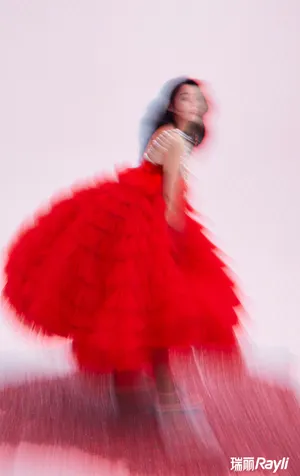 张佳宁最新魅力写真大片_8