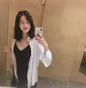 许潇晗随性生活街拍照图片