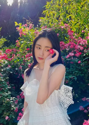 章乐韵休闲随性写真图片
