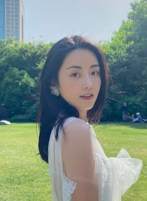 章乐韵休闲随性写真图片