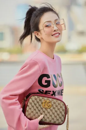白鹿粉色甜美写真图片_2