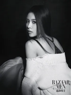 宋妍霏心机美背杀写真图片