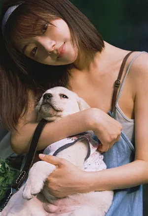 任敏吊带裙清新甜美写真图片_3