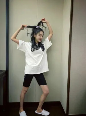 宣璐活力俏皮自拍照图片_1