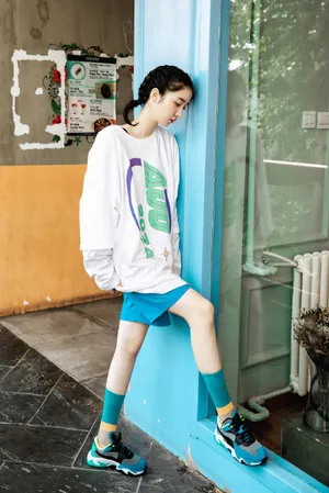 赵小棠最新男友风时尚写真图片_2