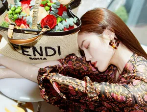 何穗印花长裙光影写真图片_6