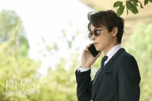 吴昊泽《楼下女友请签收》剧照图片_5