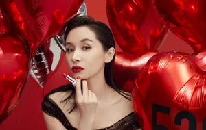 王子文性感红唇写真图片_2