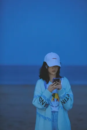 杨紫清新随性海边写真图片_5