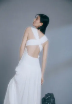 乔欣性感妩媚杂志写真大片