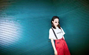 宋茜背带裤甜美俏皮写真图片_2