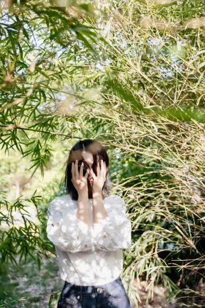 李沁清爽阳光竹林写真图片_3