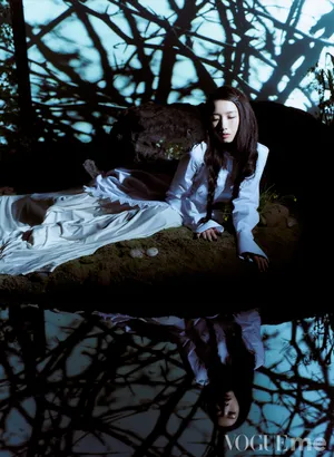孟美岐暗黑系大片写真图片_5