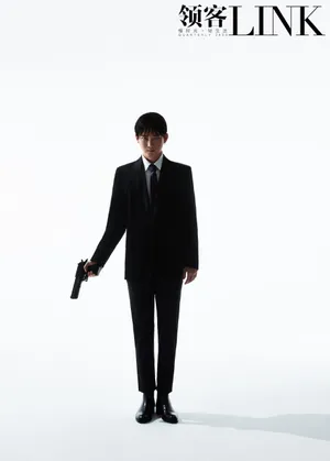 熊梓淇冷酷帅气写真图片_4