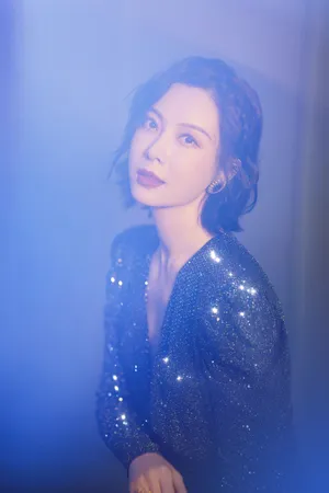 陈数光影优雅写真图片