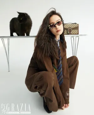 倪妮蓬松卷发封面大片写真图片_6