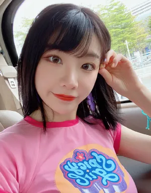 张馨文生活自拍照图片_4