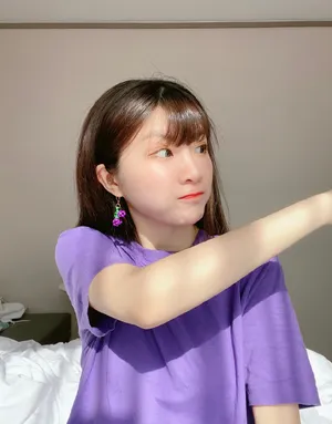 张馨文甜美可爱自拍照图片_2